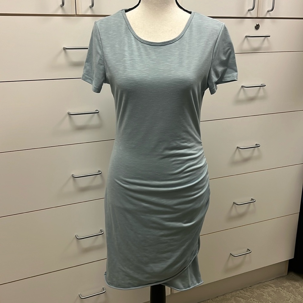 Dress - Picture 3 of 9